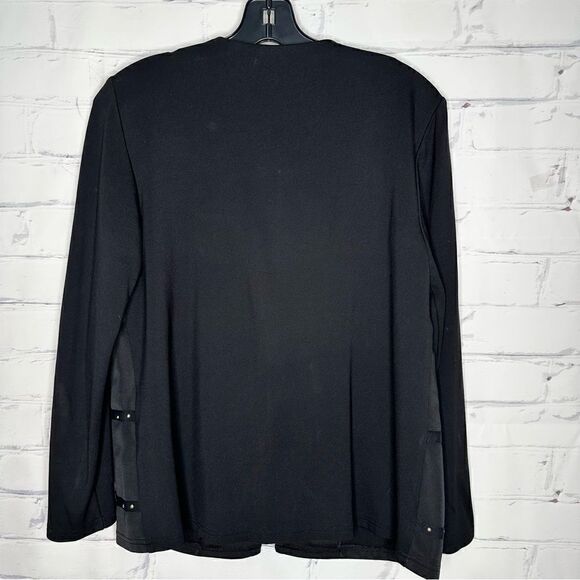JM Collection small black top - Picture 6 of 6
